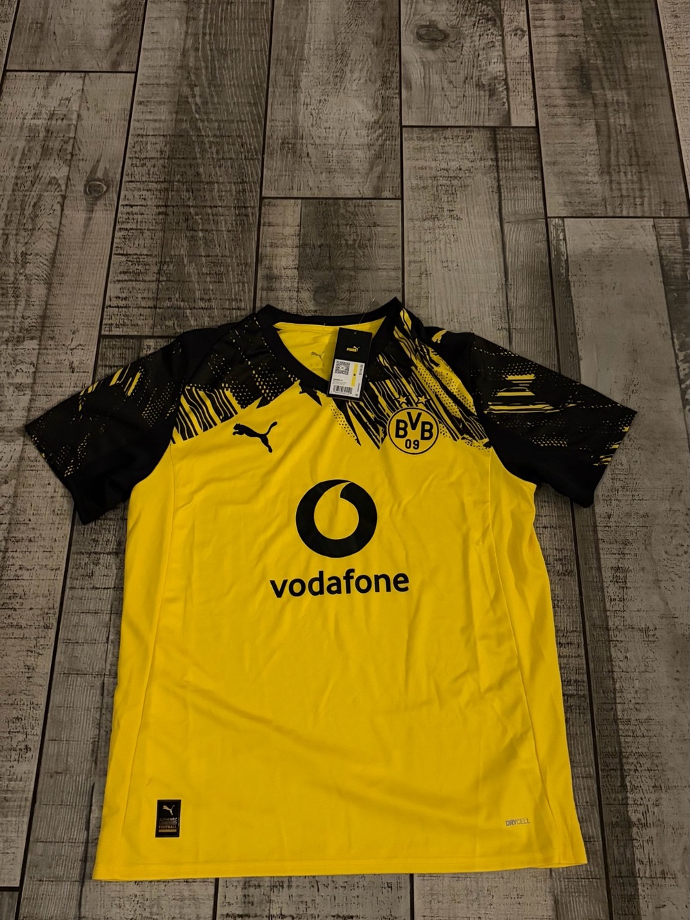 Borussia Dortmund Home Puma 2025/26 Jersey Men’s Size Medium